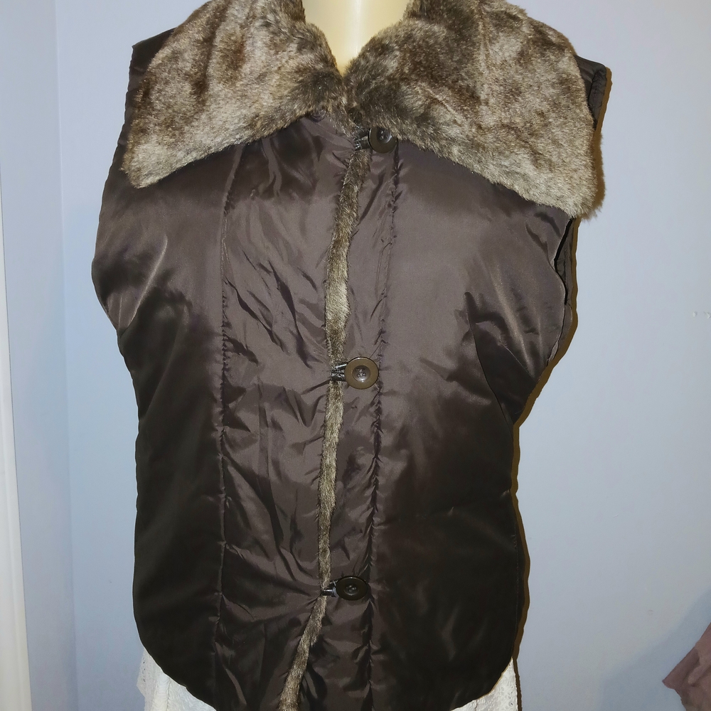 Todd SMITH Dark Brown Vest with Faux Fur Collar